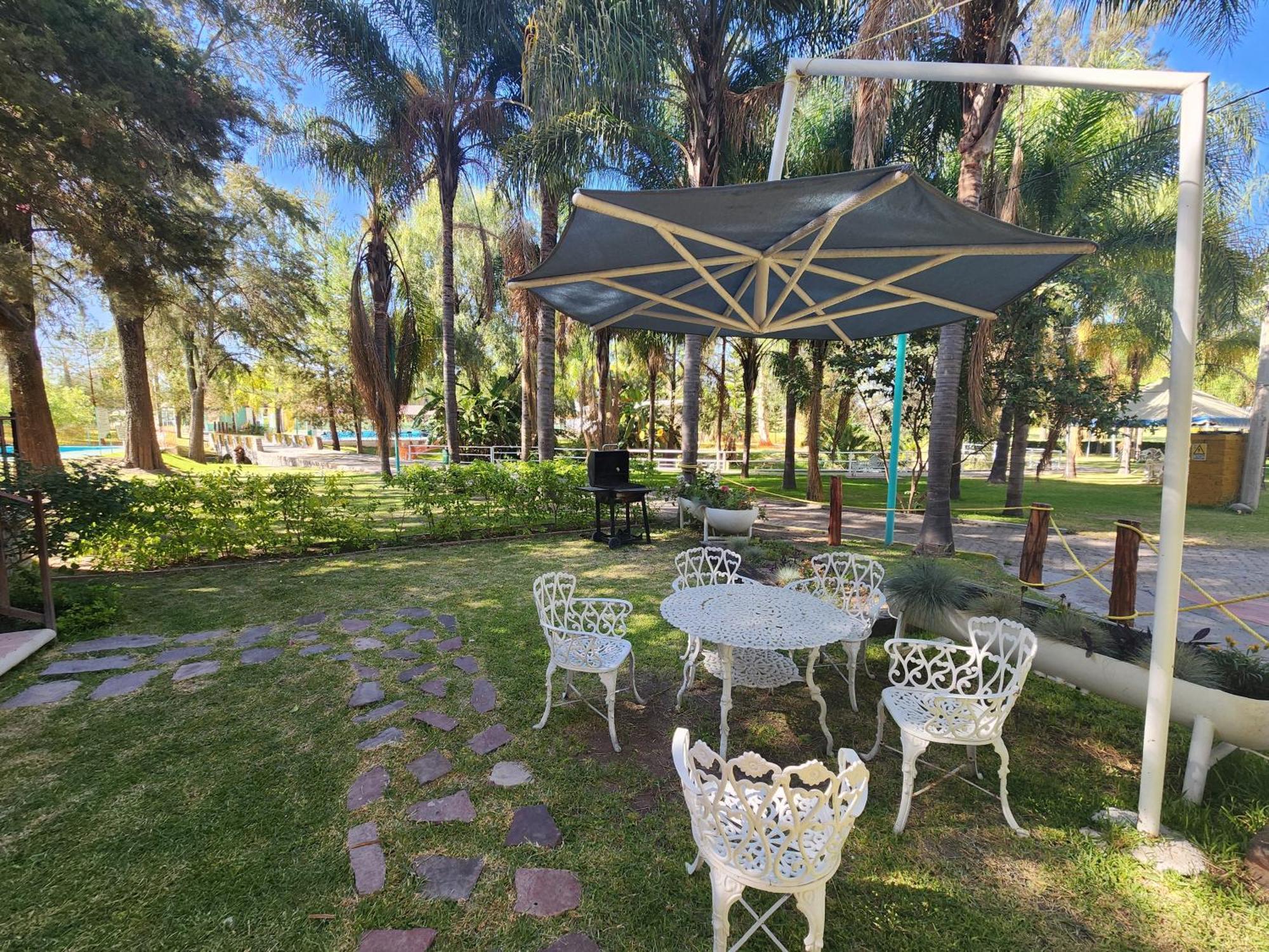 Parque Girasoles Balneario&Cabañas San Francisco del Rincón Exterior foto